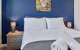 4Br Townhouse Wbalcony Free Parking Fast Wi-Fi