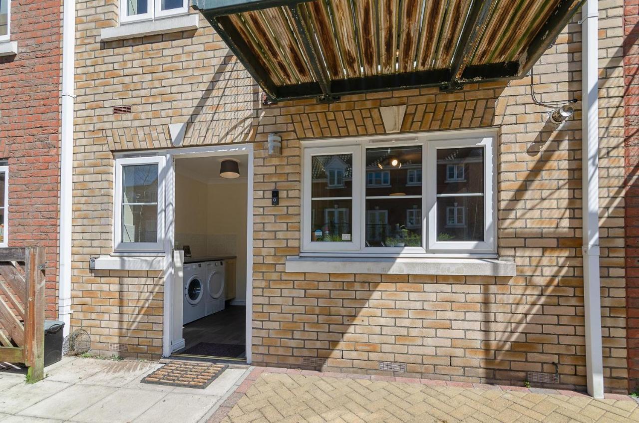 4Br Townhouse Wbalcony Free Parking Fast Wi-Fi Villa Norwich Exterior photo